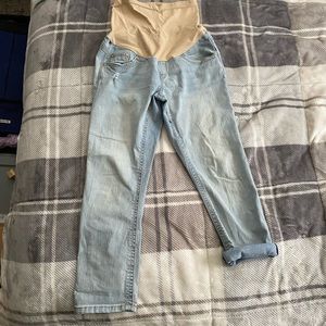 4/$17 Maternity Capri shorts